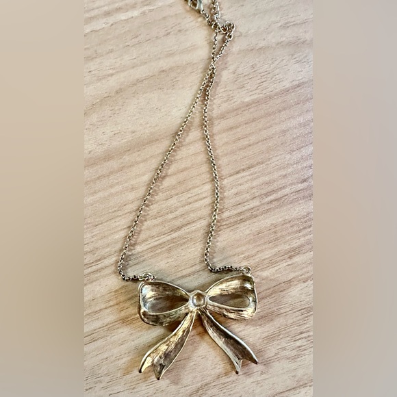 BETSY JOHNSON BOW POLKA DOT NECKLACE 16” - Picture 4 of 4